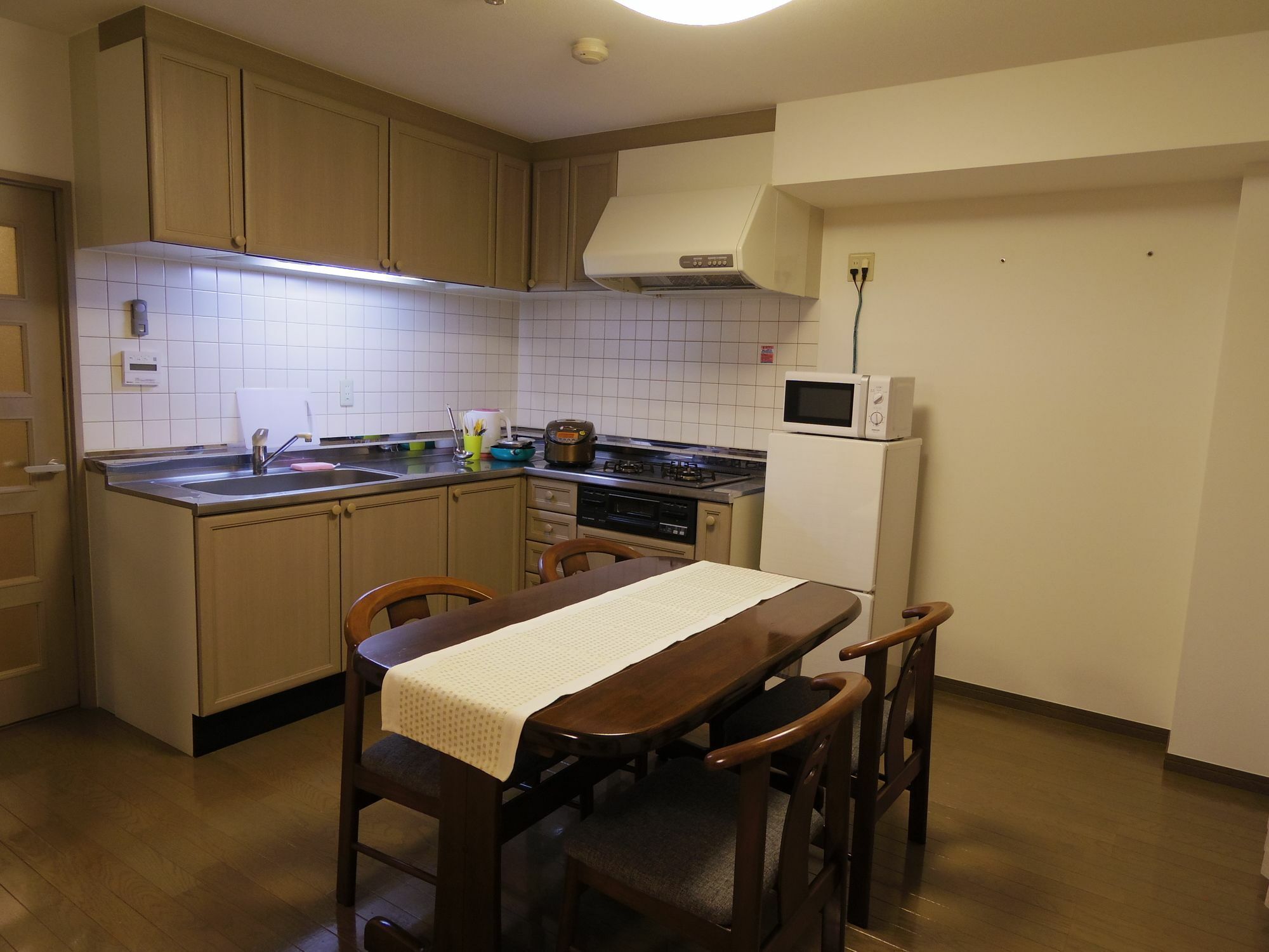 Rakuhaku Inn Токио Екстериор снимка